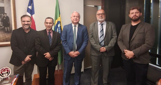 Radialistas recebem apoio na Câmara para criação de identidade profissional nacional