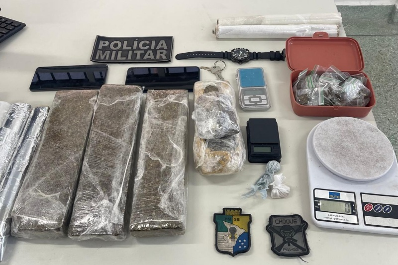 PM prende trio por suspeita de envolvimento com o tráfico de drogas em Nossa Senhora do Socorro