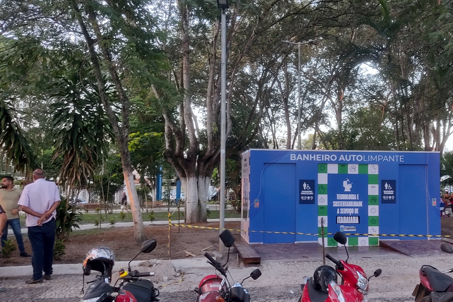 PRAÇAS E CIVILIDADE