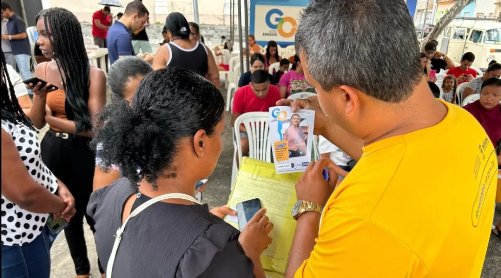 Governo de Sergipe leva Mutirão do Emprego a Siriri e atende mais de cem pessoas