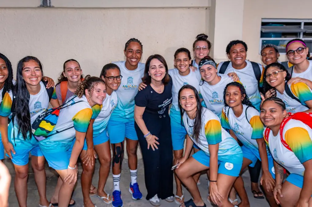 Prefeita Emília Corrêa acompanha final da Supercopa Serigy e destaca incentivo ao futebol feminino
