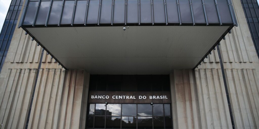 Banco Central endurece regras para fechar contas fraudulentas e eleva capital mínimo de instituições financeiras