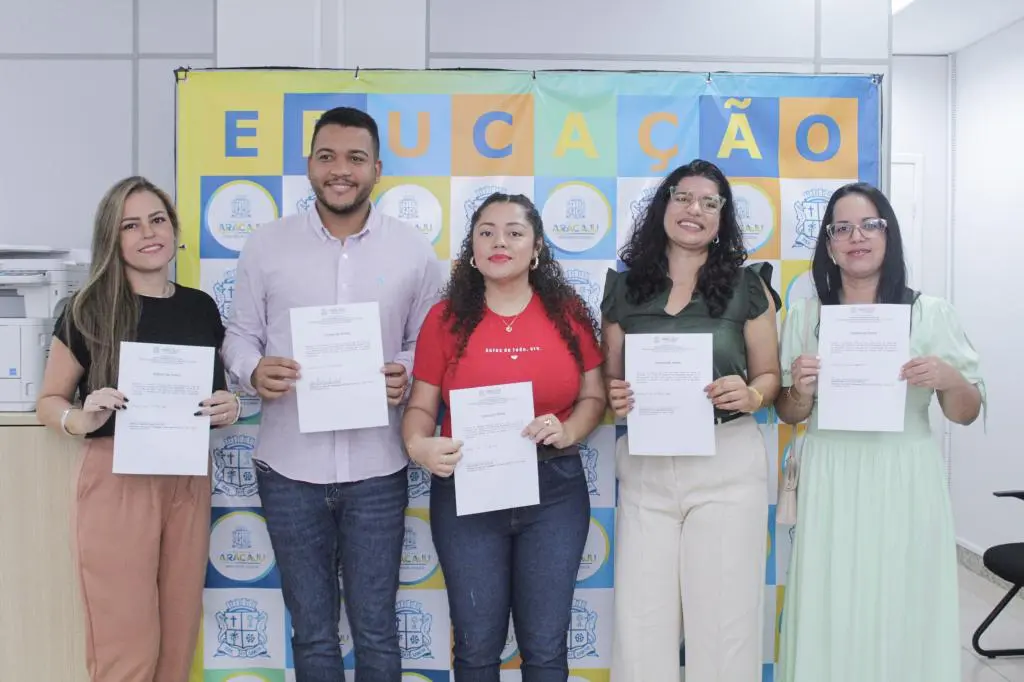 Prefeitura de Aracaju dá posse a nove professores aprovados em concurso do magistério