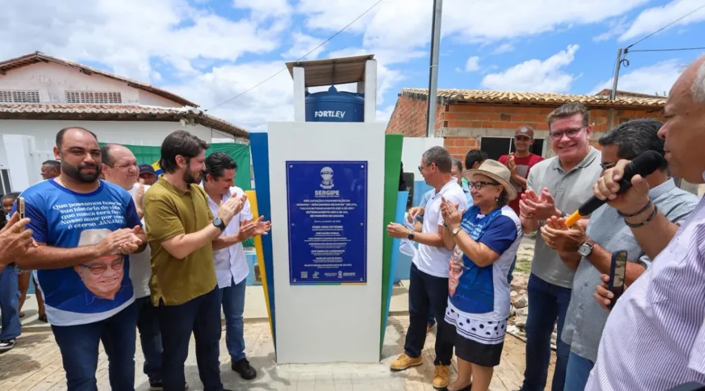 Sergipe conclui primeira etapa da rodovia da Jiboia e entrega adutora em Gararu