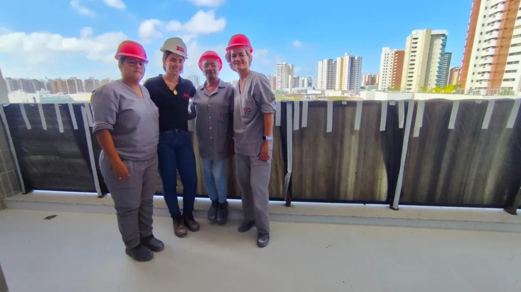 Programa social impulsiona presença feminina nos canteiros de obras de Aracaju