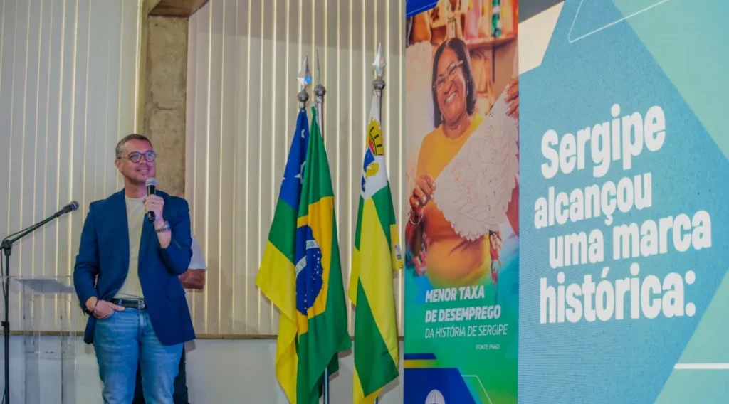 Empregados formais em Sergipe superam famílias beneficiárias do Bolsa Família, diz governo