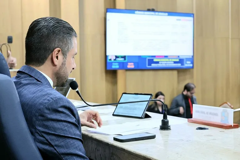 Câmara de Aracaju aprova mudanças na estrutura administrativa e nos cargos efetivos