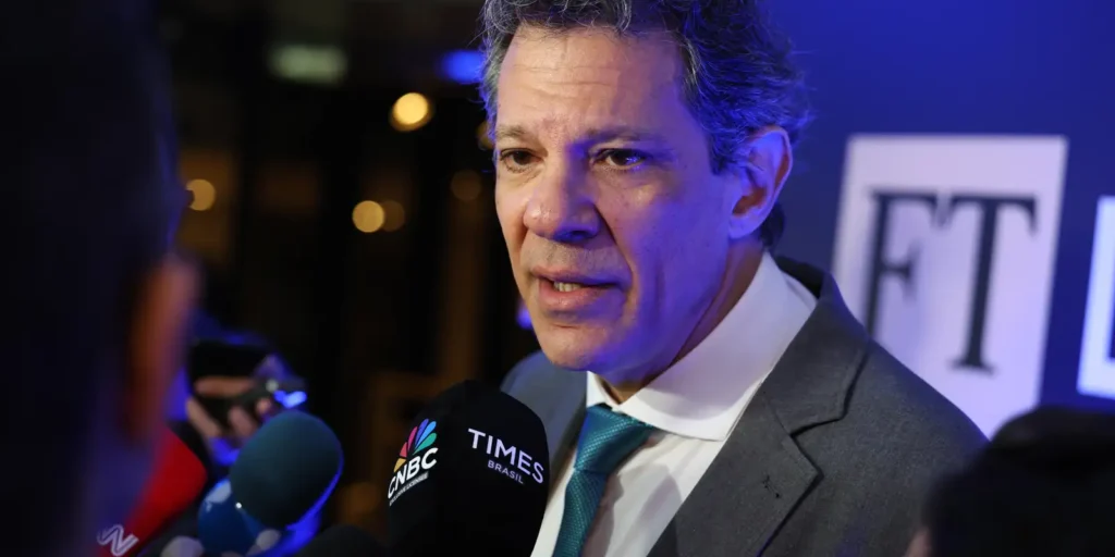 Senado aprova isenção do IR para salários de até R$ 5 mil; Haddad vê “marco” histórico