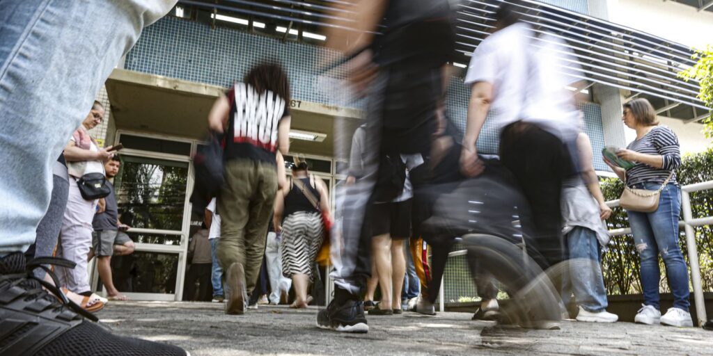 Como é definida a pontuação das provas objetivas do Enem 2025