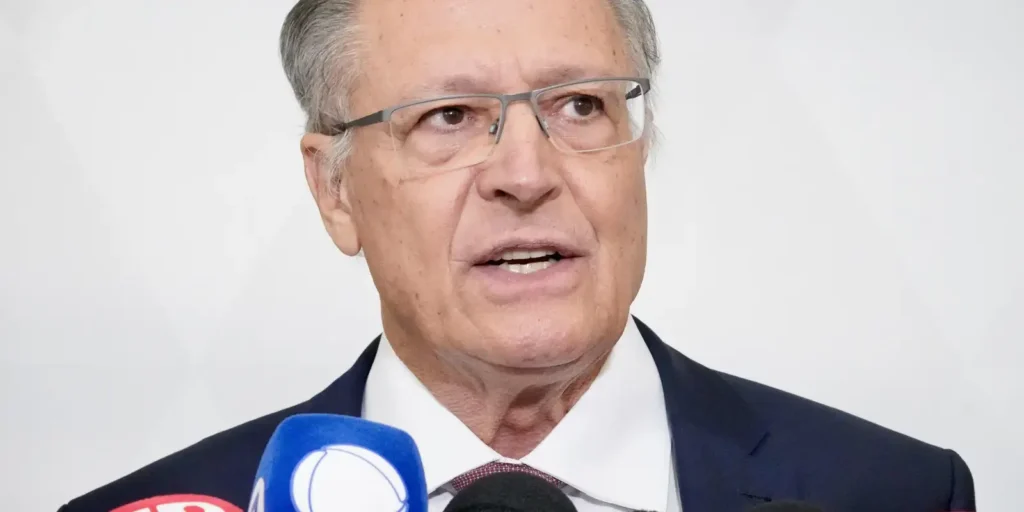 Alckmin prevê corte da Selic na reunião do Copom em dezembro