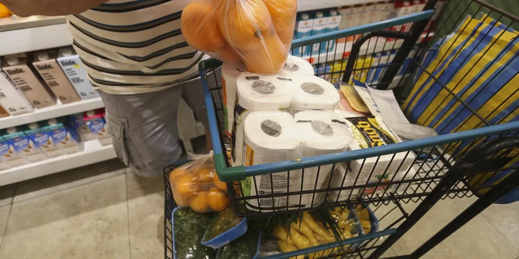 Governo eleva auxílio-alimentação de servidores federais para R$ 1.175