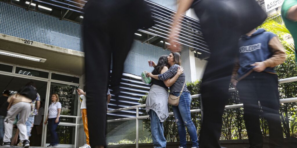 Enem 2025: veja documentos e objetos liberados para o primeiro domingo de provas