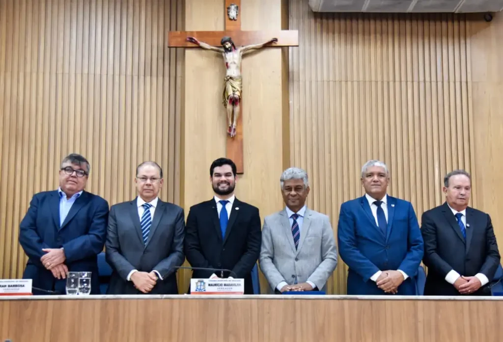 Sessão especial na Câmara de Aracaju presta homenagem a engenheiros
