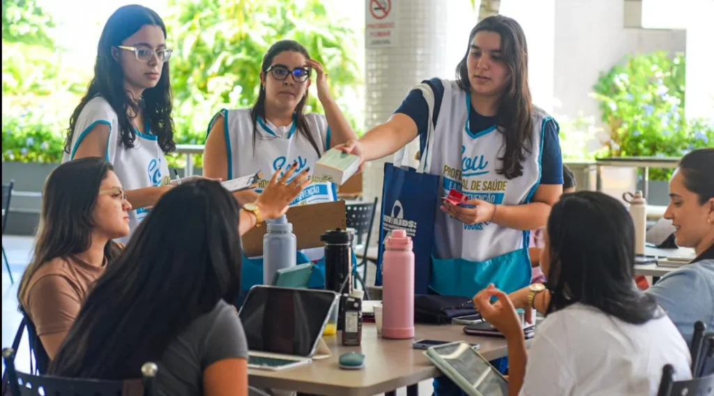 SES realiza ação de prevenção a ISTs na Unit e confirma Bloco da Prevenção no Pré-Caju 2025