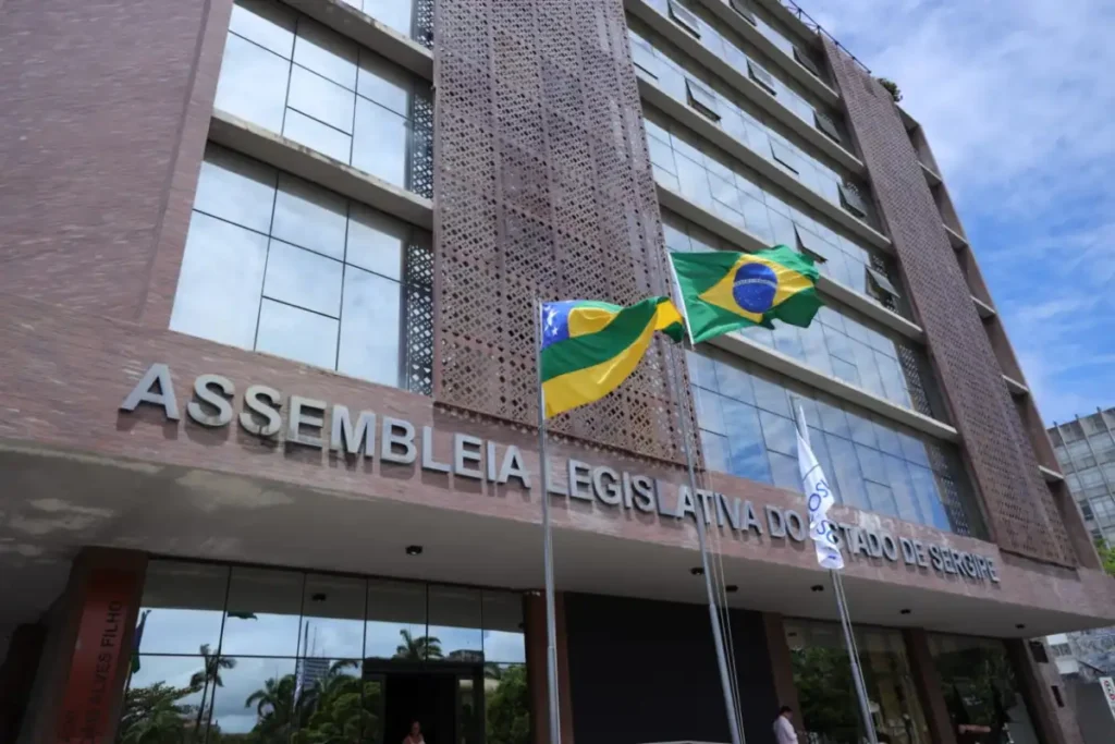 Assembleia de Sergipe vota hoje projeto que amplia “auxílio-folga” para magistrados
