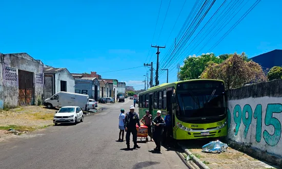 Motorista da Prefeitura de Salgado morre atropelado pelo próprio ônibus em Aracaju