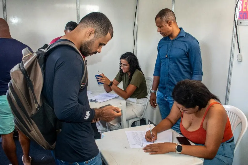 Prefeitura de Aracaju abre inscrições para comércio na área externa da Vila do Natal 2025