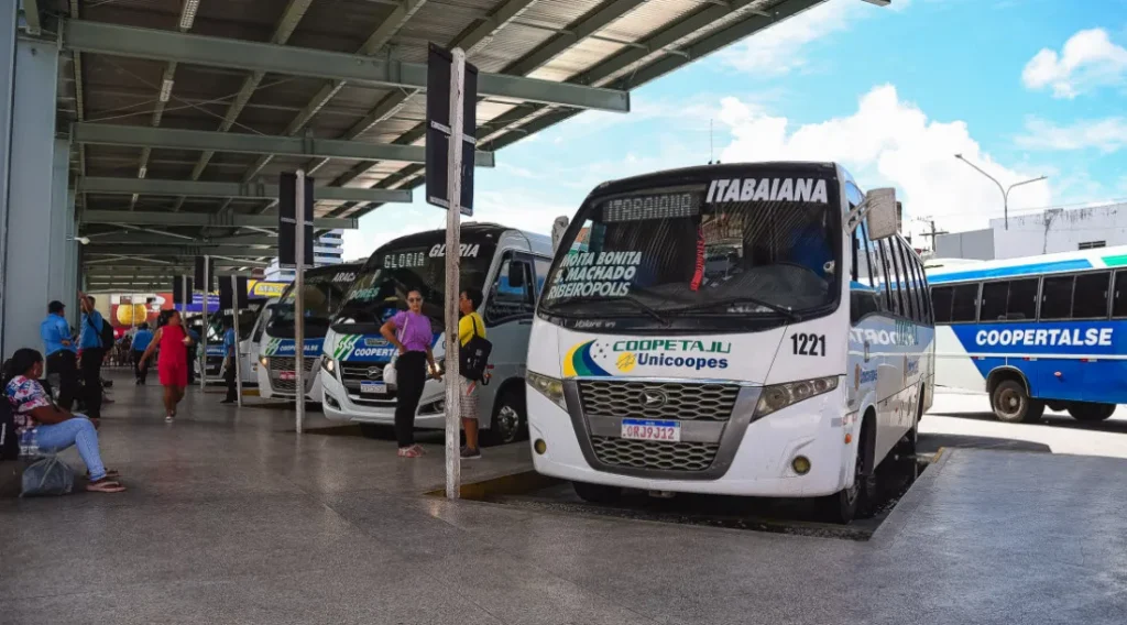 Governo de Sergipe acrescenta 15 ônibus reservas ao transporte intermunicipal no feriado da Consciência Negra
