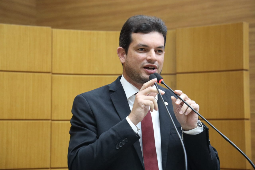 Deputado reforça convite para o FASC e defende reconhecimento oficial do festival
