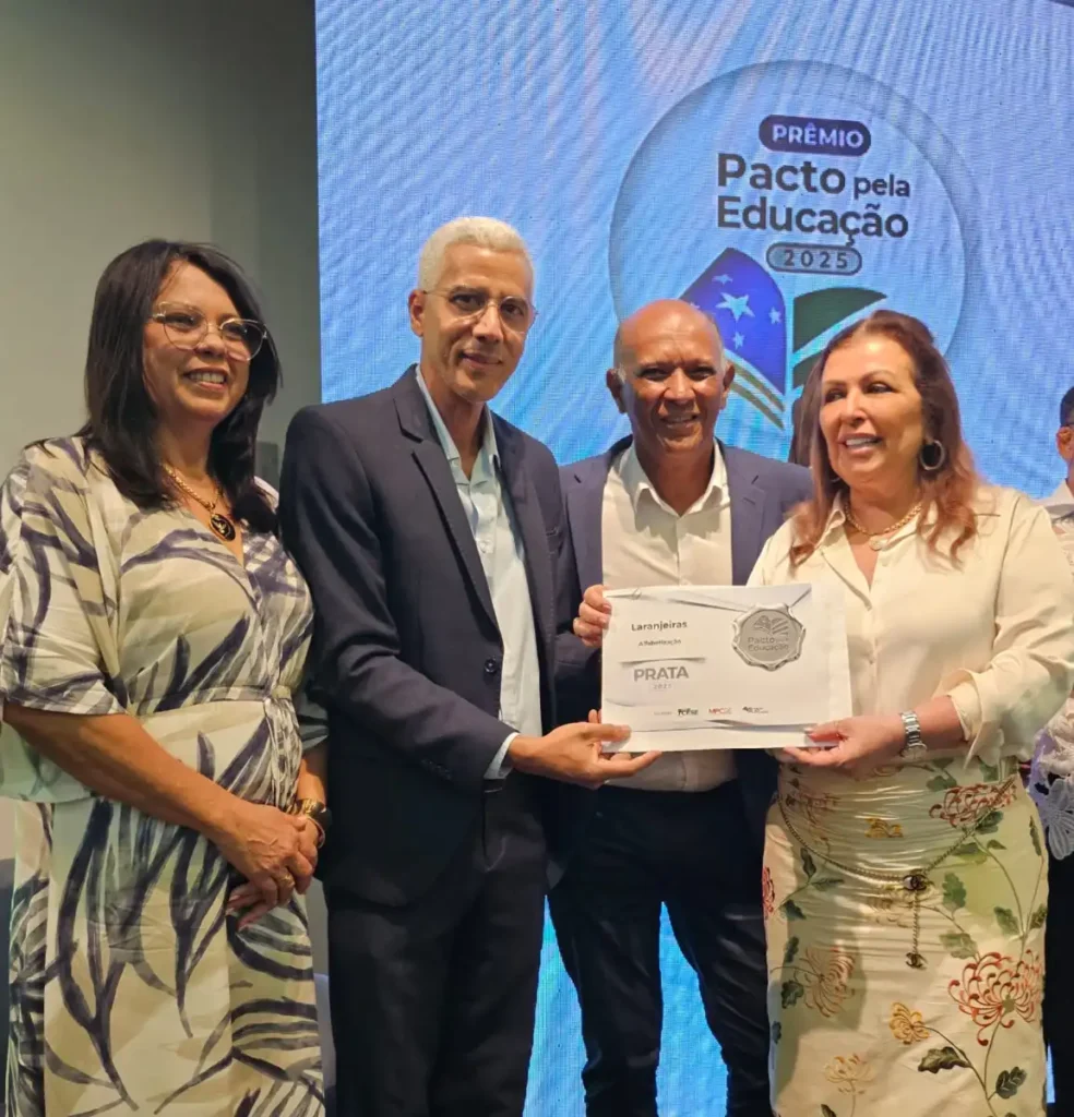TCE de Sergipe concede selo prata a Laranjeiras por avanços na alfabetização