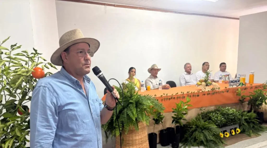 Emdagro impulsiona citricultura na 47ª Festa da Laranja após dez anos de pausa
