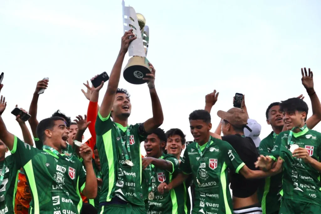 Lagarto conquista o Campeonato Sergipano Sub-15 nos pênaltis