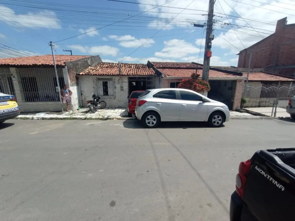 Denúncias de bloqueio de garagens geram 41 chamados à SMTT de Aracaju em sete dias
