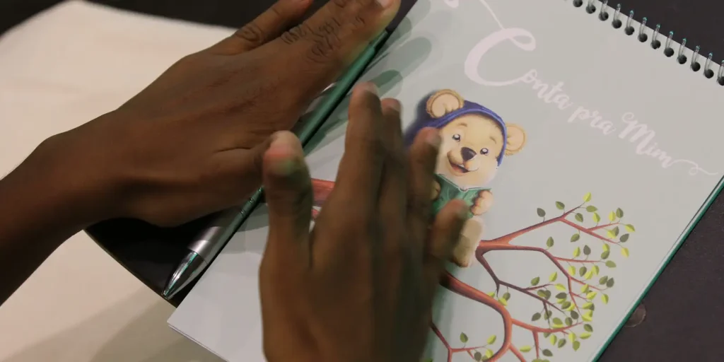 Taxa de analfabetismo entre idosos negros recua, mas desigualdade persiste