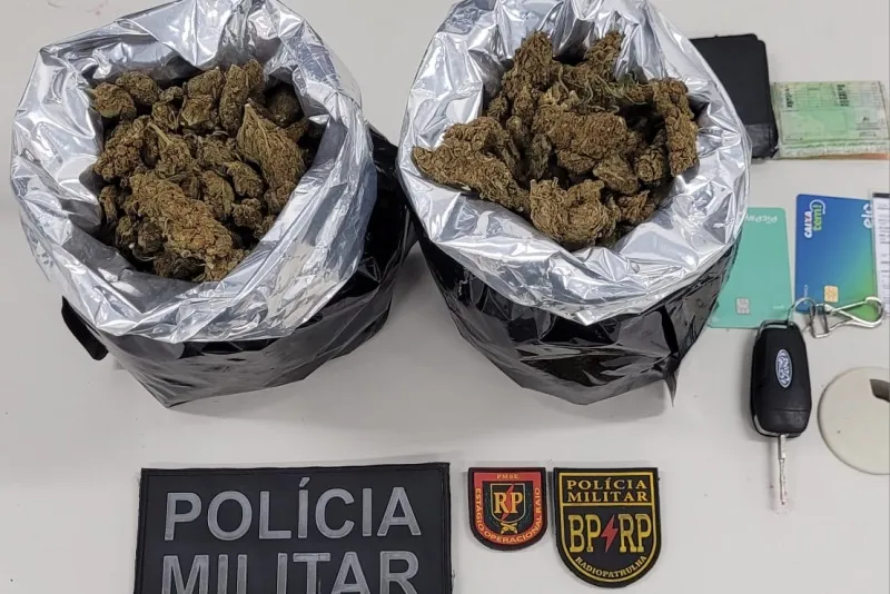 PM apreende mais de 1 kg de maconha tipo flor no Japãozinho, em Aracaju