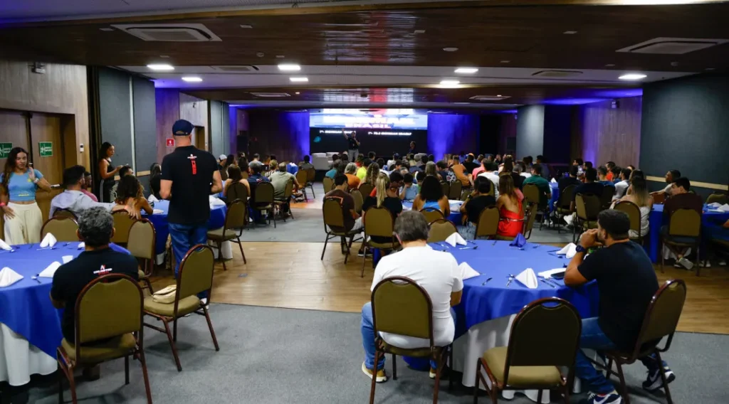 Evento “Juntos no 70.3” reúne atletas e especialistas antes do Ironman 70.3 Aracaju 2025