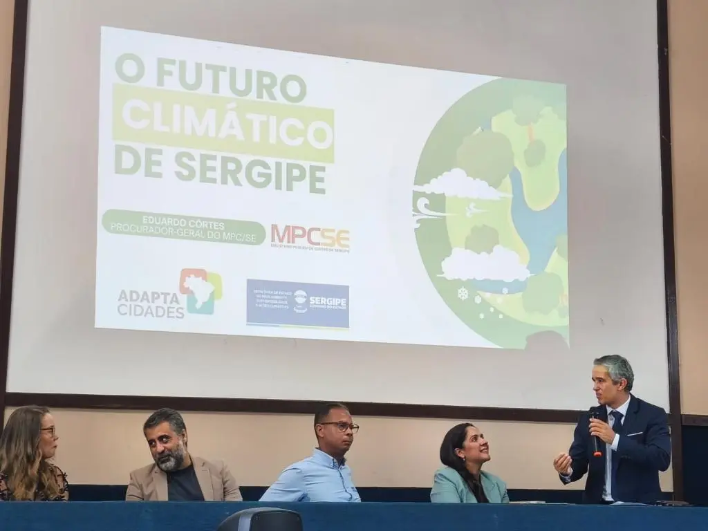 Aracaju formaliza adesão ao programa federal AdaptaCidades