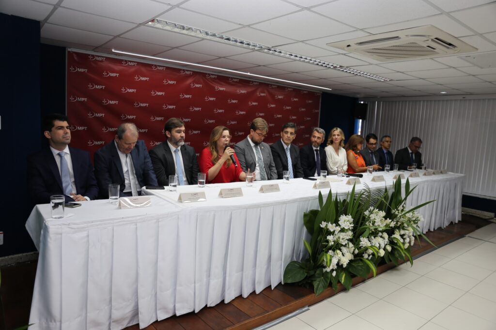 Solenidade marca recondução da chefia do MPT em Sergipe