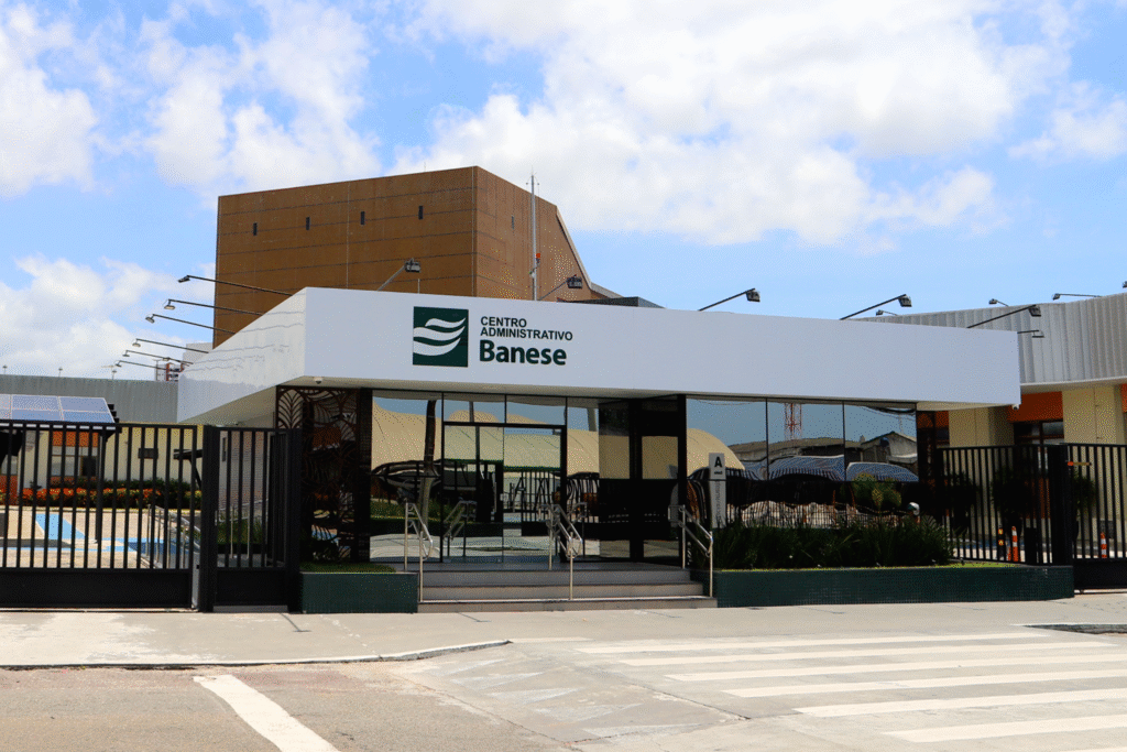 Banese tem lucro líquido de R$ 47 milhões no 3º trimestre de 2025 7 FACHADA CENTRO ADMINISTRATIVO BANESE_Foto CLEVERTON RIBEIRO