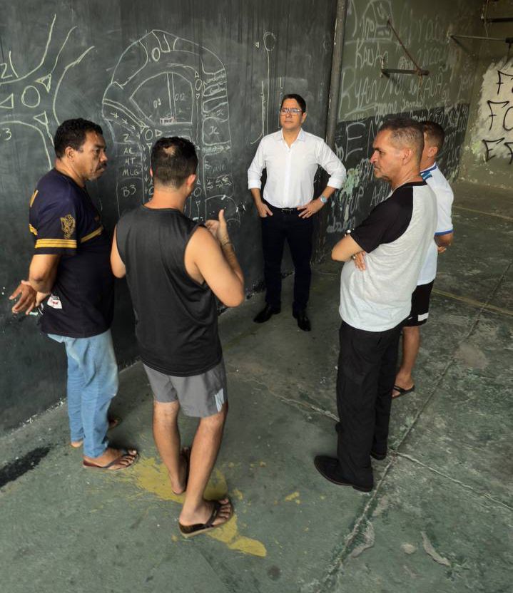 Ricardo Marques ouve moradores do Conjunto Bugio e encaminha demandas de mobilidade