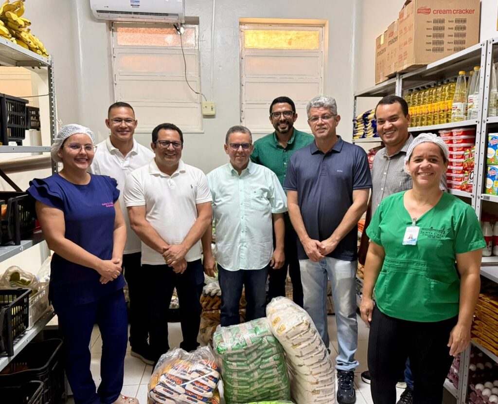 Cooperflores doa 1 tonelada de alimentos à Santa Casa de Penedo
