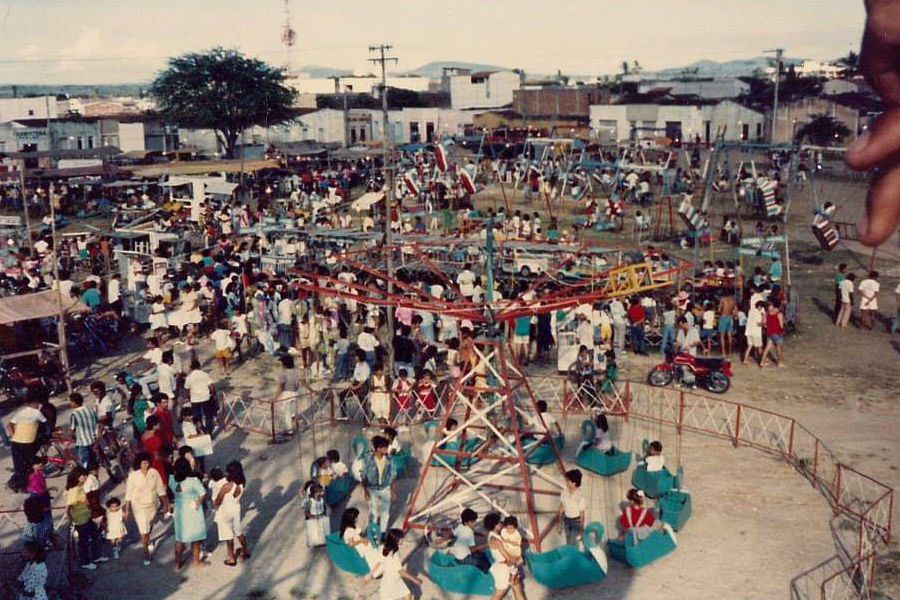 1990 inicio Praca Etelvino Mendonca parquinho