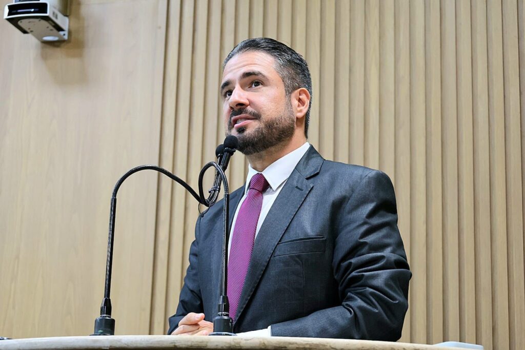 Ricardo Vasconcelos cobra avanços em pavimentação, saneamento e planejamento urbano em Aracaju