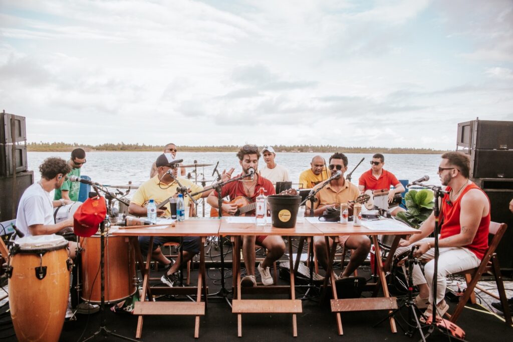 Saideira do Arnesto celebra o fim de 2025 com roda de samba especial em Aracaju