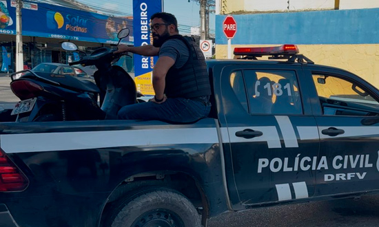 Polícia Civil prende dois suspeitos e recupera moto roubada de motorista por aplicativo em Aracaju