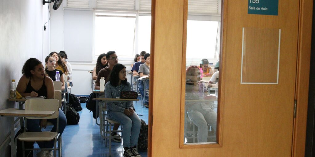 Fuvest libera lista de convocados e locais da segunda fase do vestibular da USP