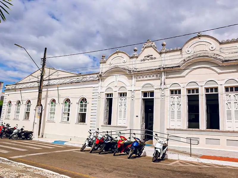 Defesa Civil aponta risco de incêndio e recomenda evacuação da sede da Prefeitura de Lagarto