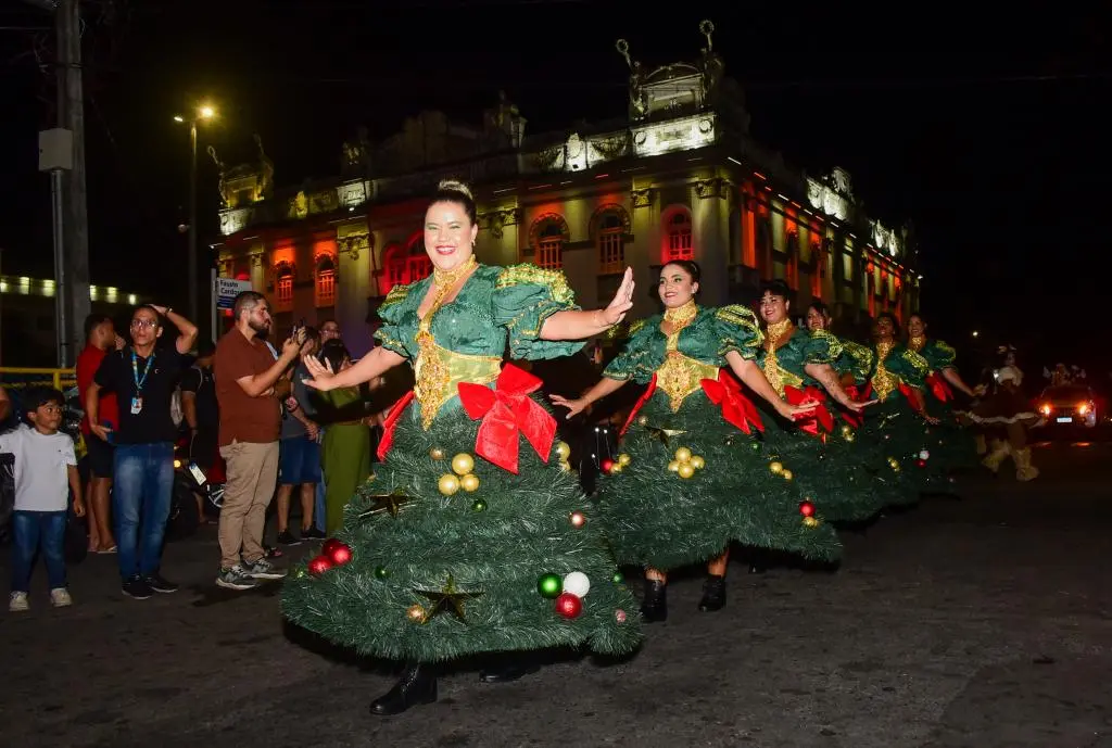 Trânsito na Beira Mar será bloqueado na sexta-feira (5) para desfile “Um Sonho de Natal” em Aracaju