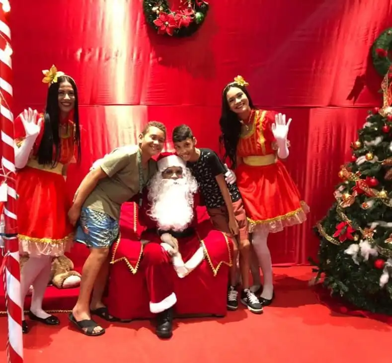 Aracaju Parque Shopping recebe o primeiro Papai Noel negro PCD do Brasil