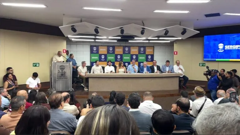 Mitidieri apresenta sete novos secretários que substituirão titulares interessados na eleição de 2026