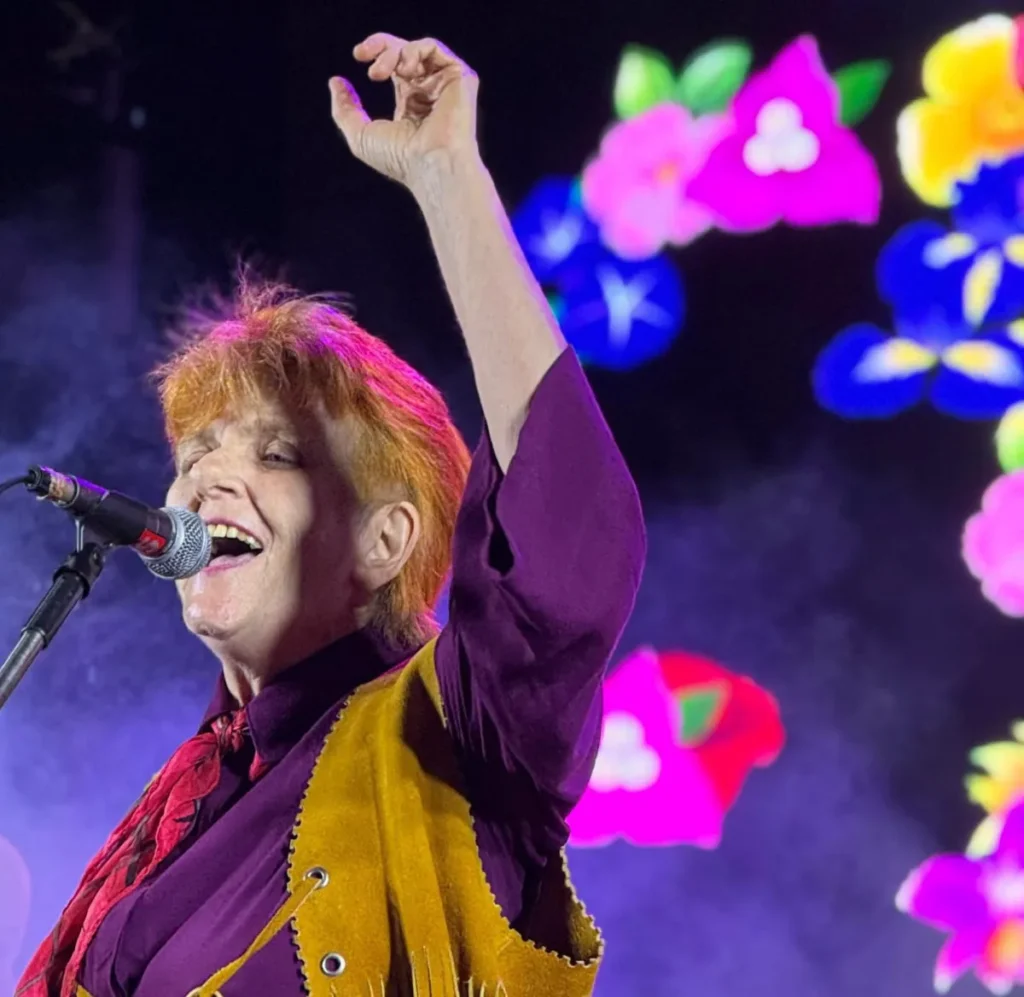 Joésia Ramos lança clipe “Ainda Agora e Sempre” e celebra 45 anos de carreira