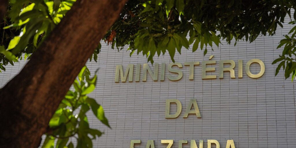 Governo autoriza aportes pontuais da União a estatais não dependentes em crise