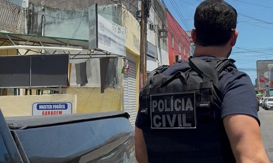 Polícia Civil cumpre mandado e prende suspeito de série de roubos no Centro de Aracaju