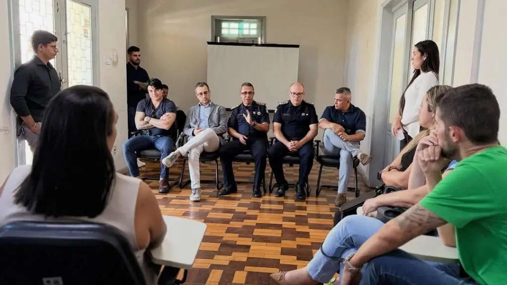 Guarda Municipal discute com empresários ações para reforçar segurança no Centro de Aracaju