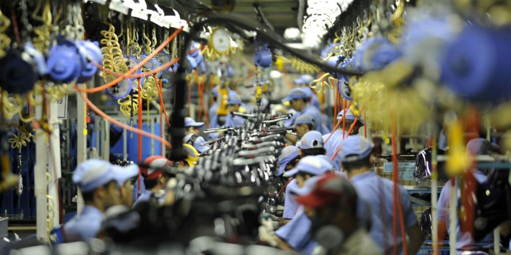 Atividade econômica recua 0,2% em outubro, aponta Banco Central