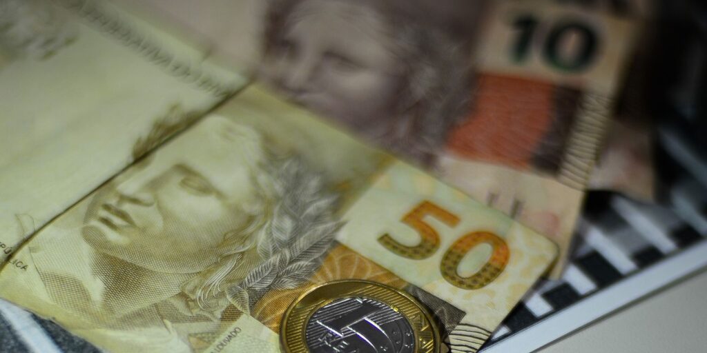 Tesouro cobre R$ 1,05 bilhão em dívidas de estados e municípios em novembro